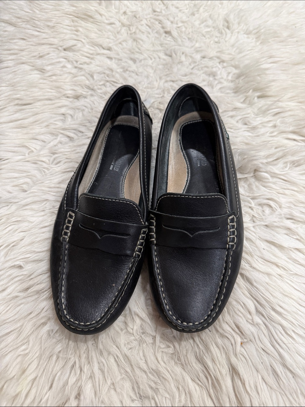 Eastland Patricia Women's Black Leather Moccasin Driving Penny Loafers Size 8M